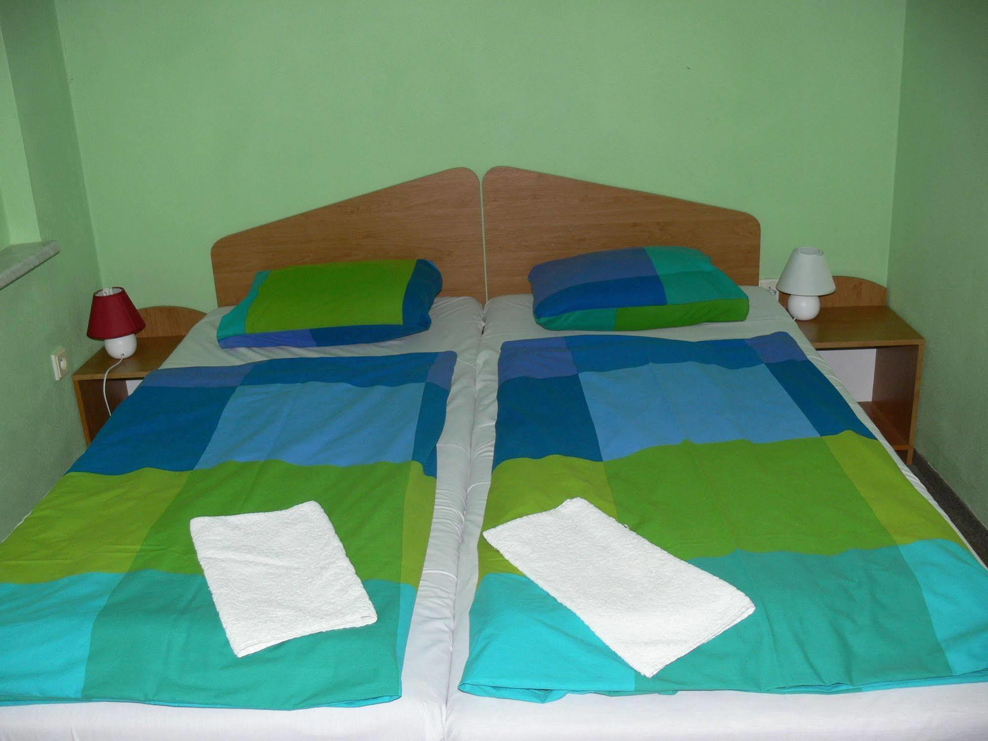Penzion Agrothermal Besenova Luaran gambar